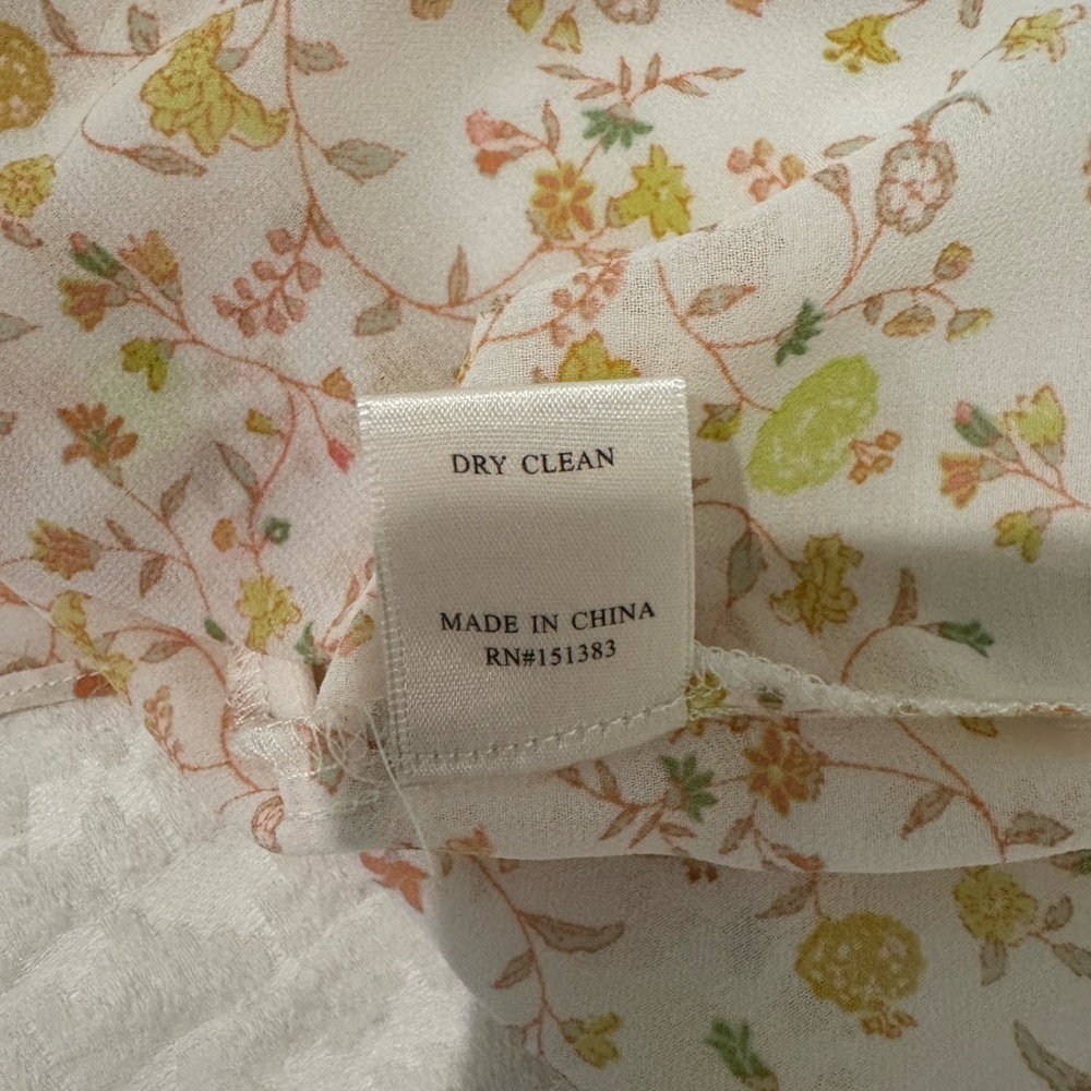 Current air Anthropologie Floral Ruffle sleeve split neckline Blouse - Picture 9 of 9